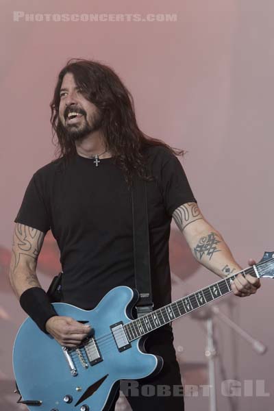 FOO FIGHTERS - 2018-06-17 - BRETIGNY-SUR-ORGE - Base Aerienne 217 - Main Stage - 